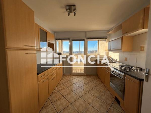 Location Appartement 2 pièces 61.8 m² - Caluire Et Cuire 69300