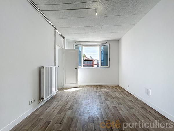 Location Local commercial36,88 m² - 2 Pièces - SAINT MAUR DES FOSSES (94100)