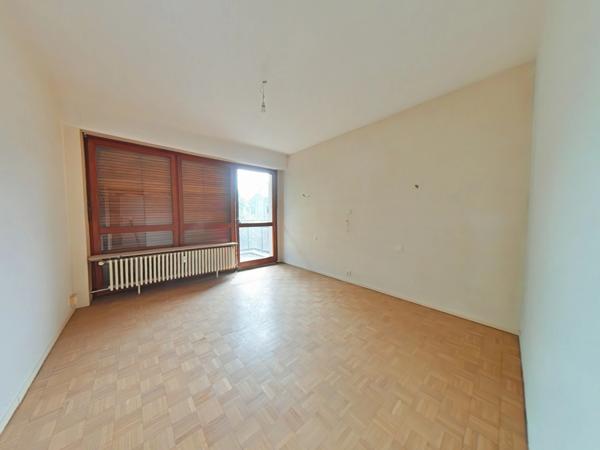 THIONVILLE – Appartement F3 avec terrasse, loggia, garage et ascenseur