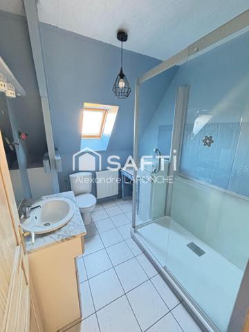 Maison idéalement située, avec une vue dégagée, et proche des commerces