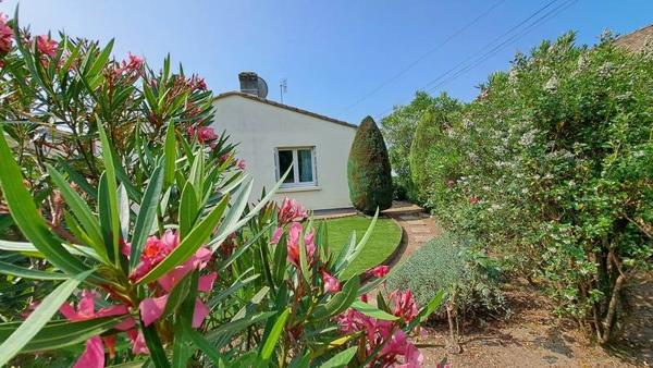 Maison à vendre |  Saint-Seurin-sur-l'Isle |  3 pièces | 70 m²