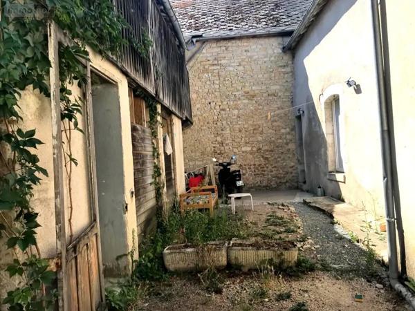 Achat - Immeuble Les Aix-d'Angillon 18220 150 m 2 253 m 2