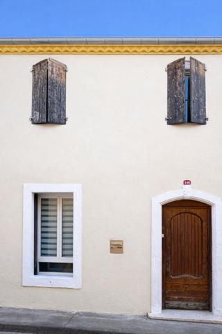 Centre de Vauvert - Maison de village 5 pièces ? 106 m² - Cour intérieure