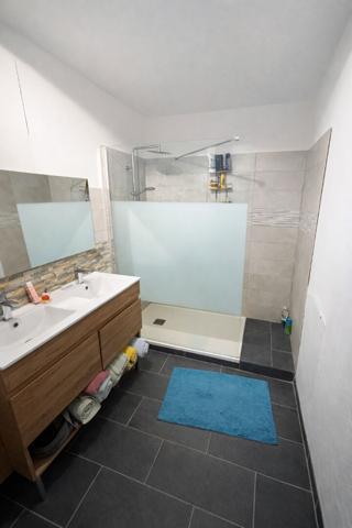 Centre de Vauvert - Maison de village 5 pièces ? 106 m² - Cour intérieure