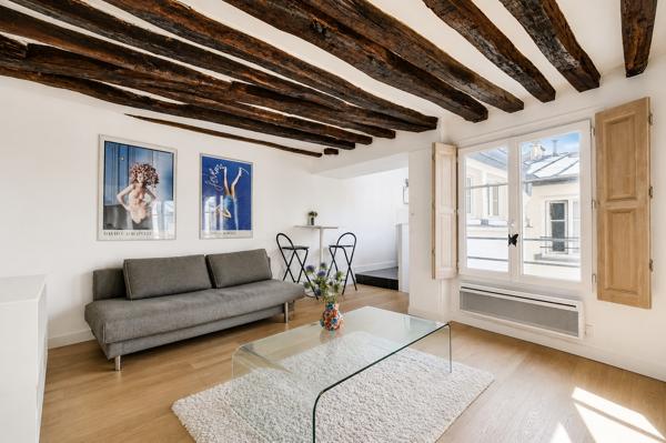Studio de caractère au coeur du Marais !