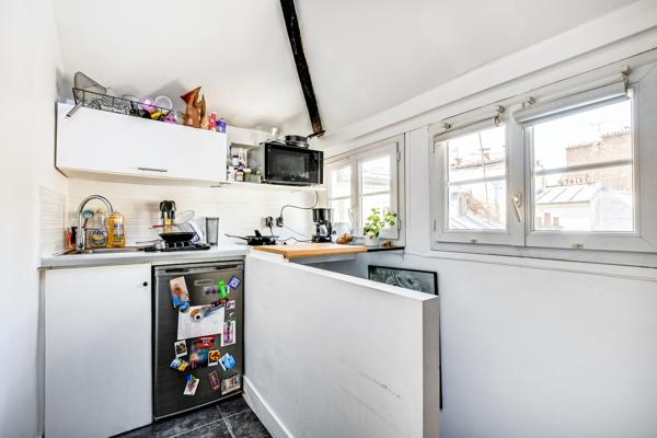 Studio de caractère au coeur du Marais !