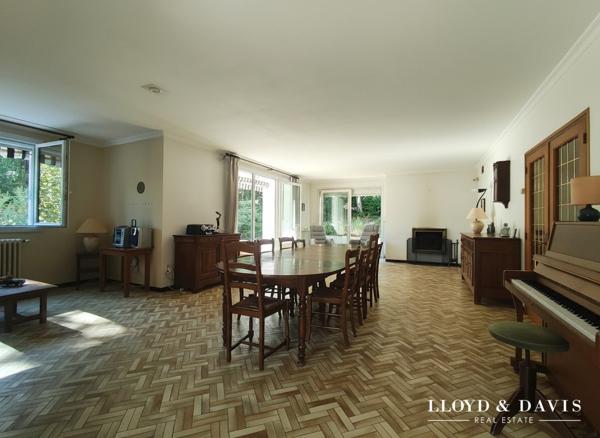 Villa de caractères - 267,5m² - 3785m² terrain