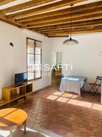 Appartement baigné de lumière et au calme absolu