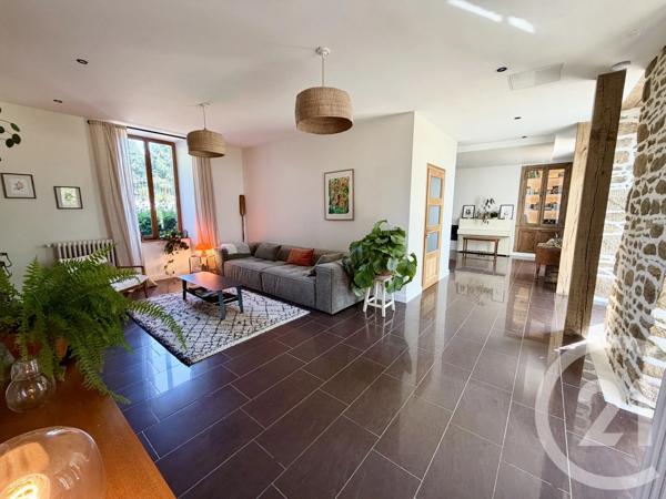Maison à vendre  10 pièces - 297,30 m 2   NOYAL SOUS BAZOUGES  - 35