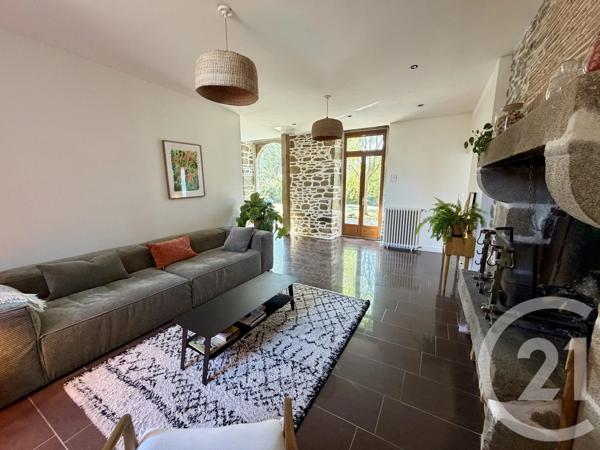 Maison à vendre  10 pièces - 297,30 m 2   NOYAL SOUS BAZOUGES  - 35