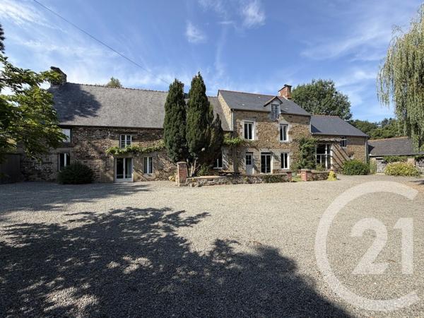 Maison à vendre  10 pièces - 297,30 m 2   NOYAL SOUS BAZOUGES  - 35