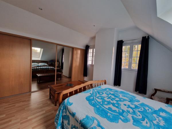 Vieux-Moulin (60350) MAISON CONTEMPORAINE DE 242 m²