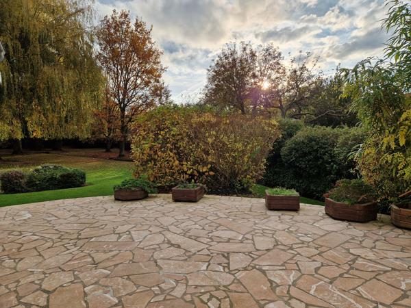 Vieux-Moulin (60350) MAISON CONTEMPORAINE DE 242 m²