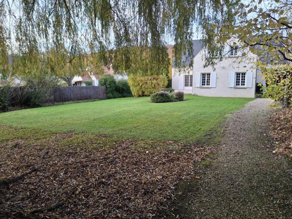 Vieux-Moulin (60350) MAISON CONTEMPORAINE DE 242 m²