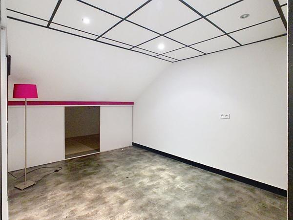 Local commercial Cholet 9 pièce(s) 150 m2