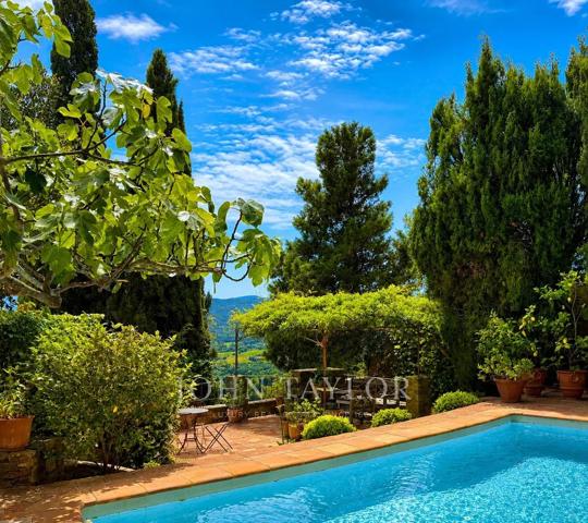 RARE : Maison de village avec Piscine