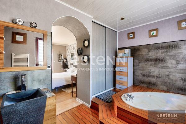 Maison à vendre LANGUEUX - Belle propriété sur son vaste jardin en plein coeur du bourg e Langueux !