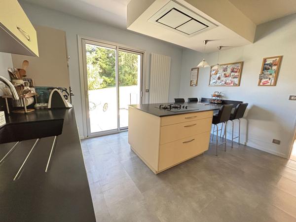 Maison à vendre - 4 chambres, grand terrain, proche écoles