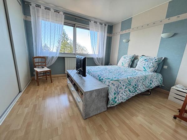 Maison à vendre - 4 chambres, grand terrain, proche écoles