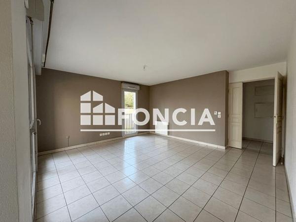 Location Appartement 2 pièces 48.31 m² - 31 RUE ANTOINE VACHER Meyzieu 69330