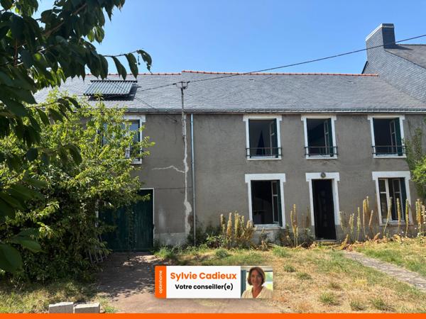 À pied des commerces et de la gare – Maison en pierre de 135 m² avec garage et terrain clos