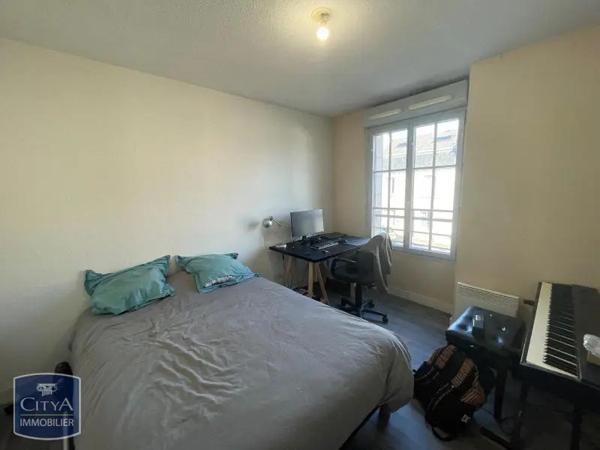 Appartement à louer 2 pièces 39.19m² Saumur (49400)