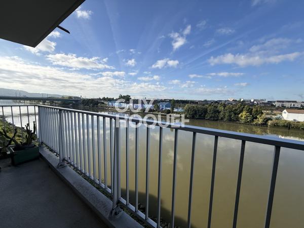 Appartement à vendre de 4 pièces de 72 m² ILE LACROIX