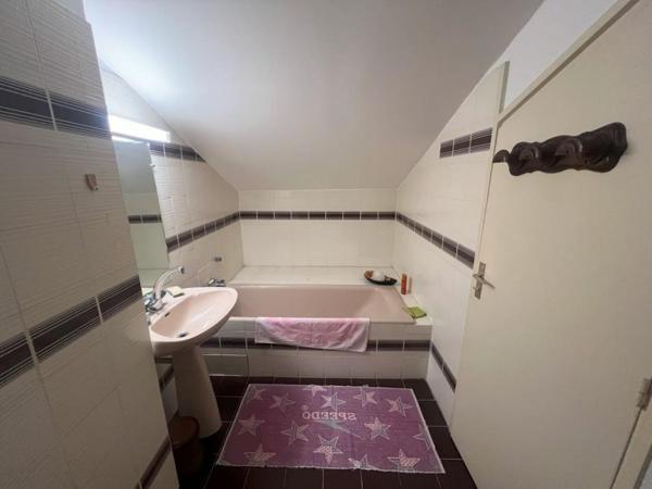 Duplex 3 pièces derniers étages - véranda & balcon, vue mer imprenable à Calvi