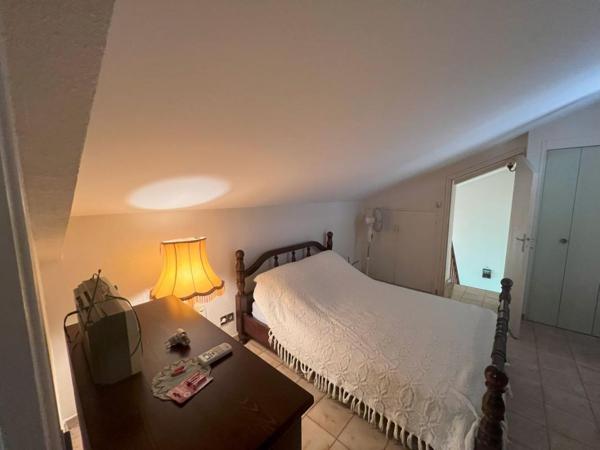 Duplex 3 pièces derniers étages - véranda & balcon, vue mer imprenable à Calvi