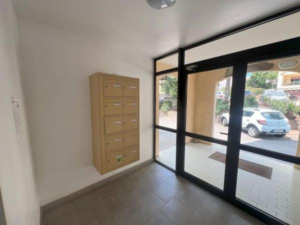 Duplex 3 pièces derniers étages - véranda & balcon, vue mer imprenable à Calvi