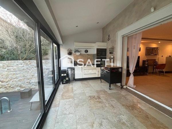 Maison mitoyenne avec piscine St saturnin les Avignon