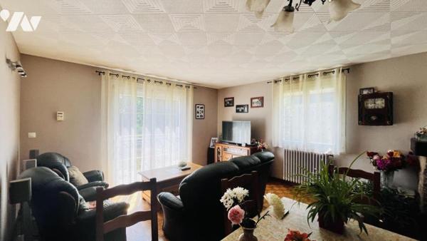 BAUD / Néo-bretonne des années 70 offrant 4 chambres