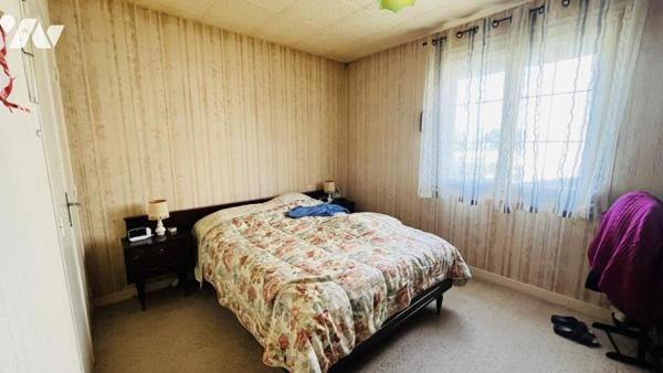 BAUD / Néo-bretonne des années 70 offrant 4 chambres