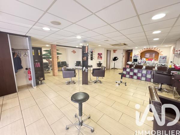 Esthétique, Coiffure​ à vendre 95 m² Aucamville