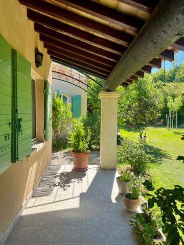 Vente Maison traditionnelle de luxe Saint-Rémy-de-Provence 6 Pièces 182 m²