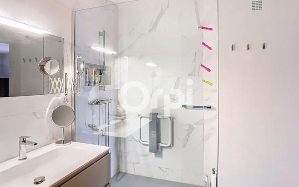 Appartement à vendre    5 pièces •  Boulazac