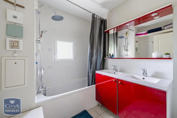 Appartement à vendre 3 pièces 59.19m² Saint-Jean-d'Illac (33127)