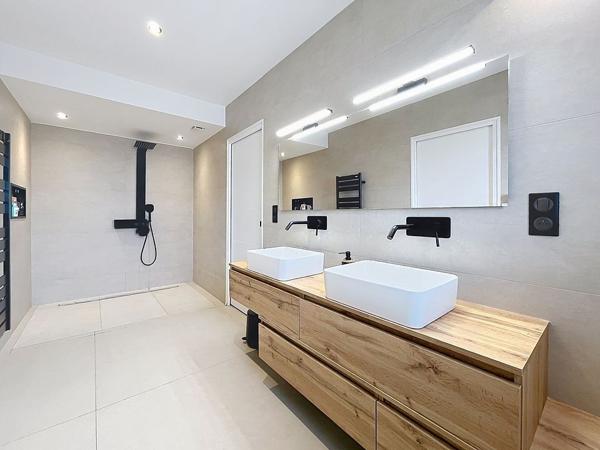 CANET EN ROUSSILLON - A VENDRE VILLA CONTEMPORAINE T5 AVEC JARDIN ET GARAGE