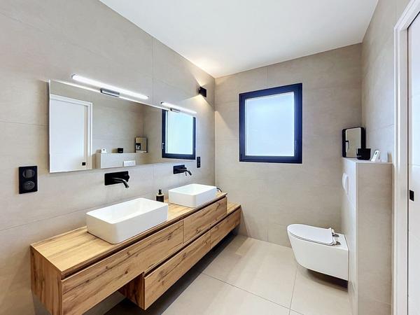 CANET EN ROUSSILLON - A VENDRE VILLA CONTEMPORAINE T5 AVEC JARDIN ET GARAGE