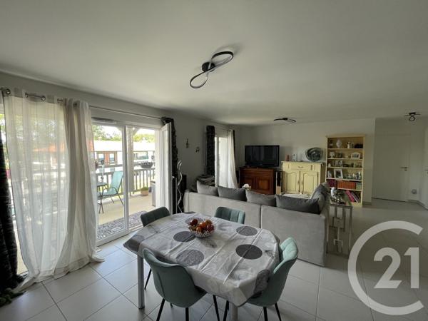 Appartement F3/F4 à vendre  3 pièces - 84,21 m 2   DAX  - 40
