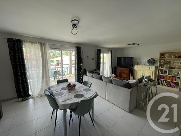 Appartement F3/F4 à vendre  3 pièces - 84,21 m 2   DAX  - 40