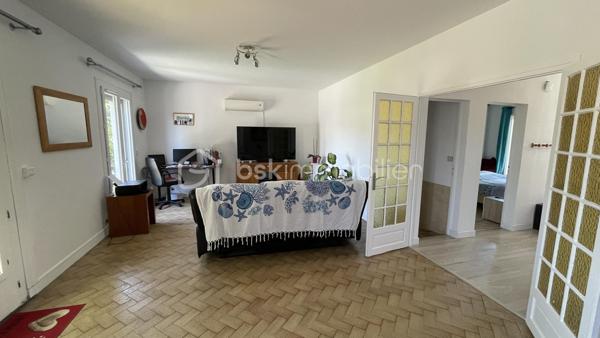 Maison traditionnelle de 235 m²