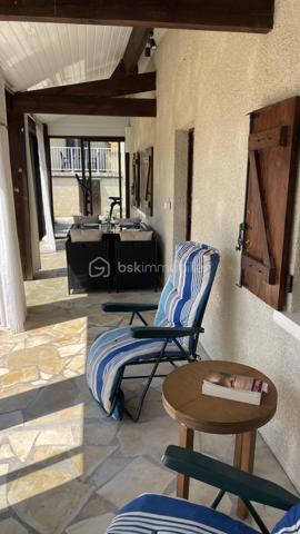 Maison traditionnelle de 235 m²