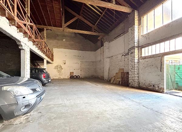 Immeuble de rapport avec 5 lots, dépendances et fort potentiel à Montauban