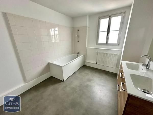 Appartement à louer 5 pièces 111.37m² Rouen (76000)