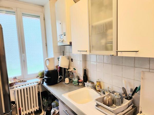 Baisse de prix : Les Andelys - Immeuble de rapport de 3 logements  dont 2 loués pour une rentabilité de 18.240 par an.- Prix 185.000