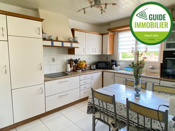 MAISON SUR SOUS-SOL SUR 1000M² DE TERRAIN DANS UN HAMEAU A GUIDEL