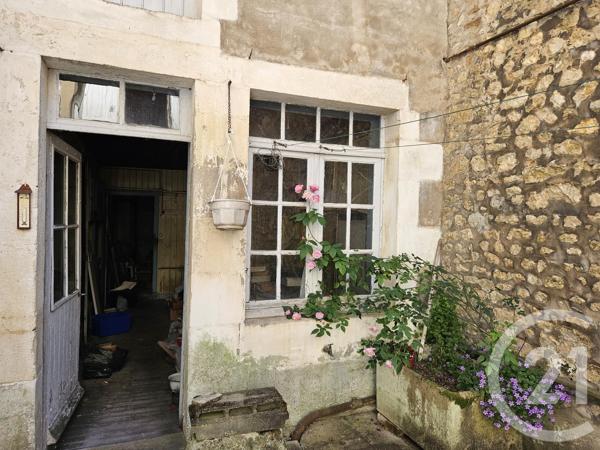 Maison à vendre  6 pièces - 130 m 2   POITIERS  - 86