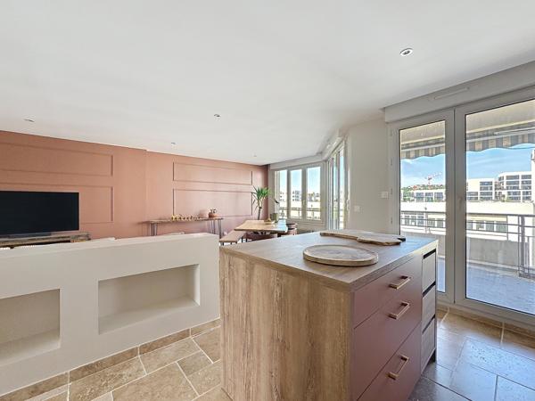 Lyon (69007) Appartement Type de 89,29 m2 ,T4 d'exception rénové avec prestations haut de gamme Lyon 7ème(Avenue Jean Jaur