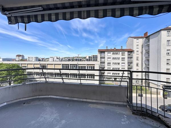 Lyon (69007) Appartement Type de 89,29 m2 ,T4 d'exception rénové avec prestations haut de gamme Lyon 7ème(Avenue Jean Jaur
